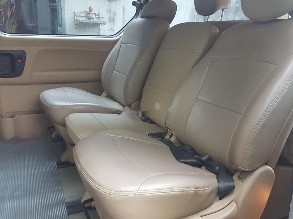 Hyundai Starex 2014 - Bán Hyundai Starex đời 2014, màu bạc giá cạnh tranh