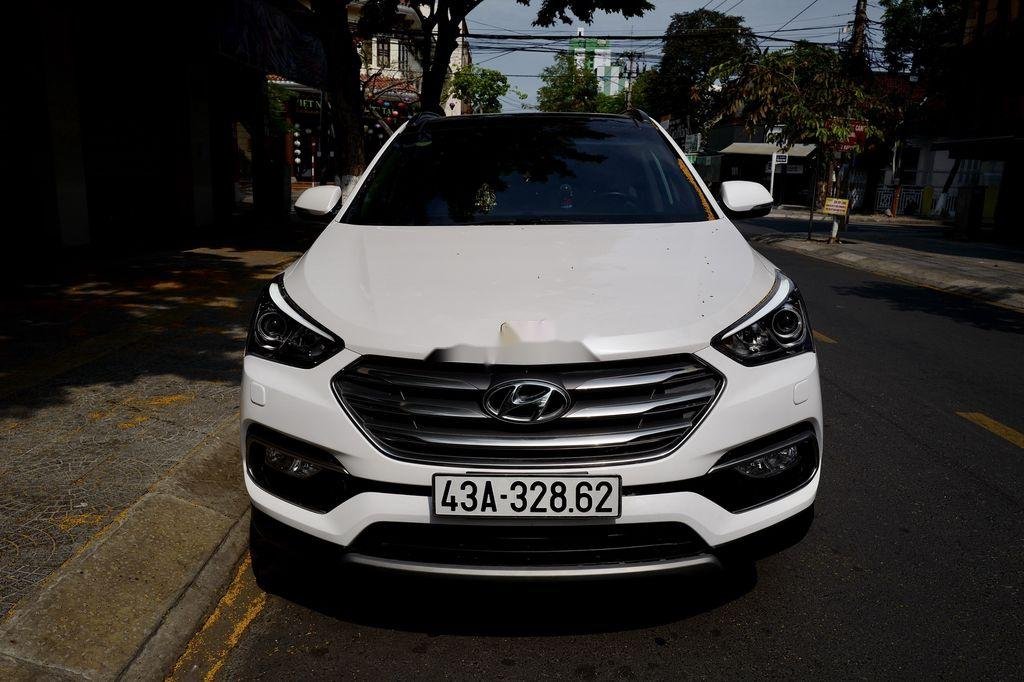 Hyundai Santa Fe 2018 - Bán Hyundai Santa Fe sản xuất 2018, màu trắng, 999 triệu