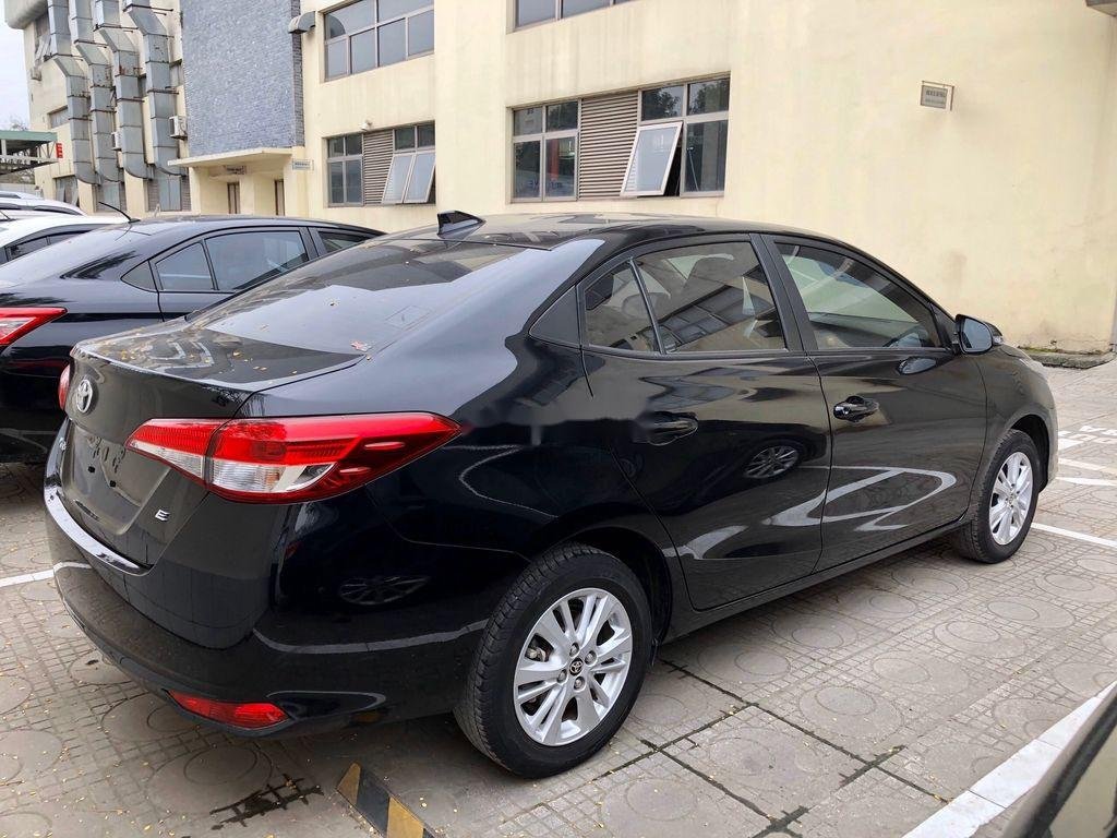 Toyota Vios 2018 - Cần bán gấp Toyota Vios 1.5 E CVT sản xuất 2018, màu đen, 515tr