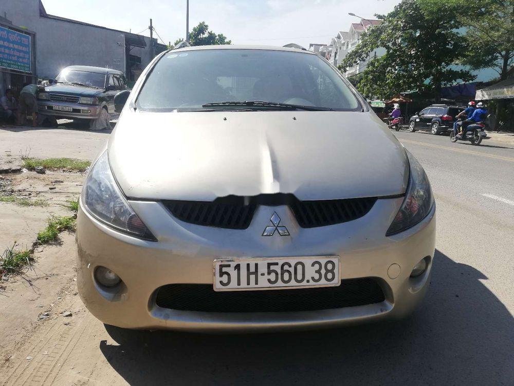 Mitsubishi Grandis      2005 - Cần bán Mitsubishi Grandis đời 2005, giá chỉ 235 triệu