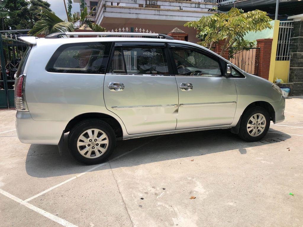 Toyota Innova 2009 - Cần bán Toyota Innova G năm 2009, màu bạc chính chủ, 265tr