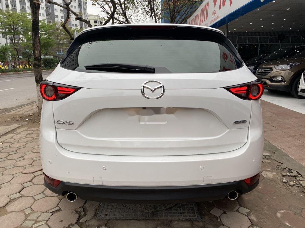 Mazda CX 5 2018 - Cần bán Mazda CX 5 2.5AT 2WD sản xuất 2018, màu trắng, giá chỉ 935 triệu