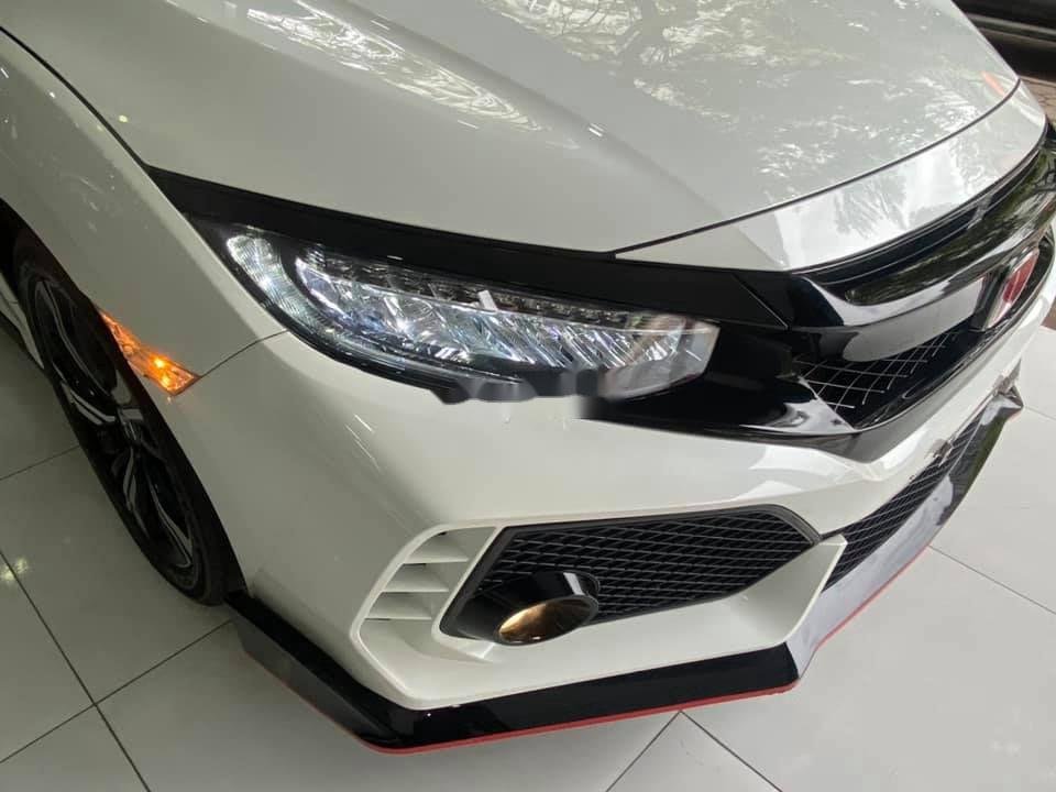 Honda Civic 2017 - Bán Honda Civic đời 2017, màu trắng, nhập khẩu Thái, giá tốt