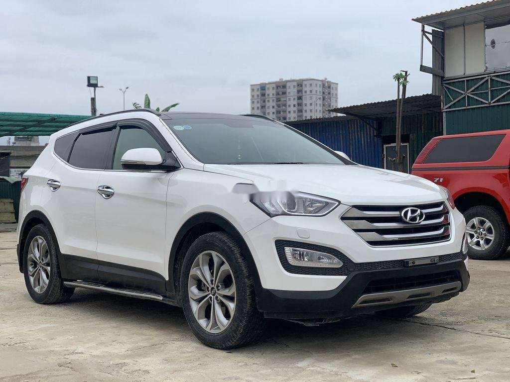 Hyundai Santa Fe 2014 - Cần bán xe Hyundai Santa Fe đời 2014, màu trắng, nhập khẩu nguyên chiếc, giá chỉ 796 triệu