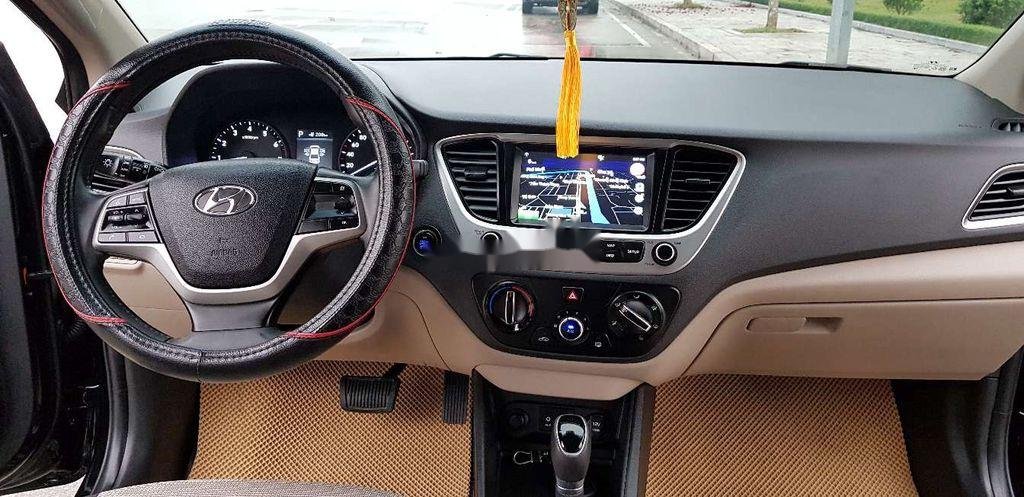 Hyundai Accent 2018 - Bán Hyundai Accent đời 2018, màu đen số tự động, 475 triệu