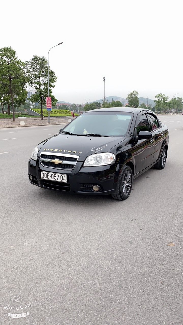 Daewoo Gentra 2008 - Cần bán nhanh chiếc Daewoo Gentra 2008 độ full Chevrolet Aveo 2012, màu đen, giao nhanh