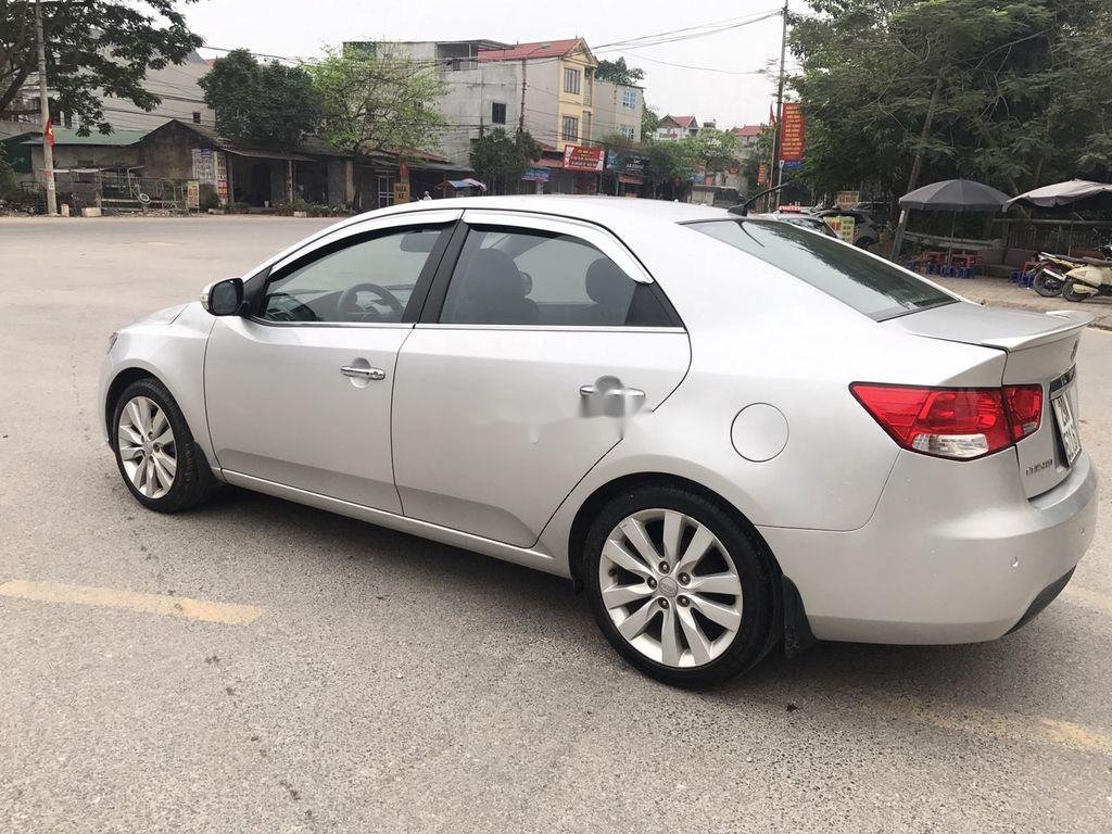 Kia Cerato 2010 - Bán Kia Cerato đời 2010, màu bạc, nhập khẩu nguyên chiếc giá cạnh tranh