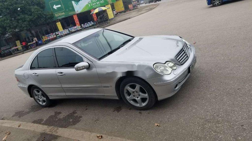 Mercedes-Benz C class 2003 - Bán xe Mercedes C class sản xuất năm 2003, màu bạc, xe nhập