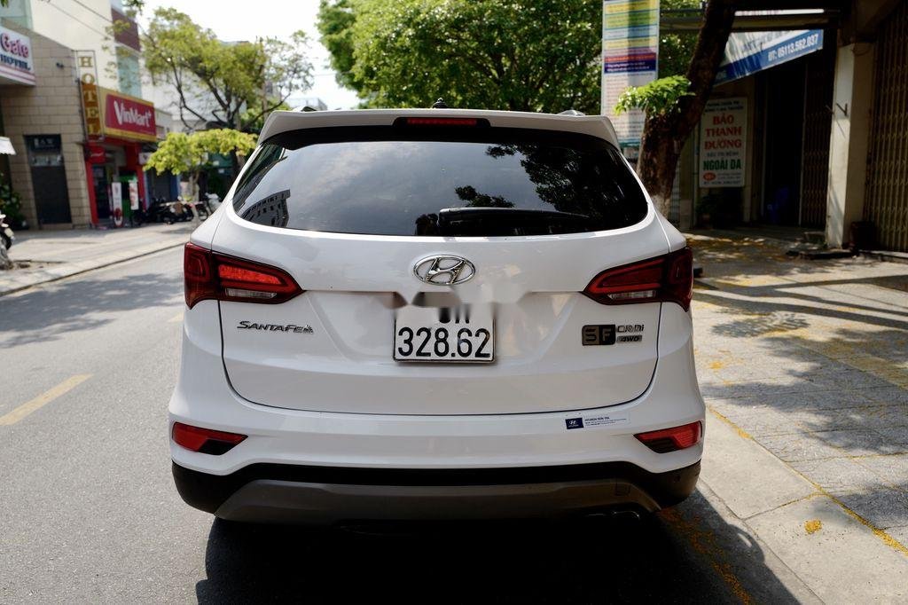 Hyundai Santa Fe 2018 - Bán Hyundai Santa Fe sản xuất 2018, màu trắng, 999 triệu