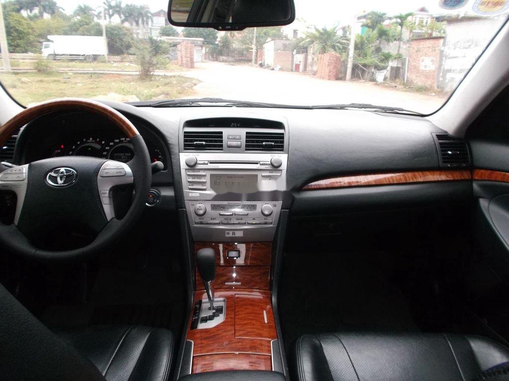 Toyota Camry 2010 - Cần bán Toyota Camry năm sản xuất 2010 giá cạnh tranh