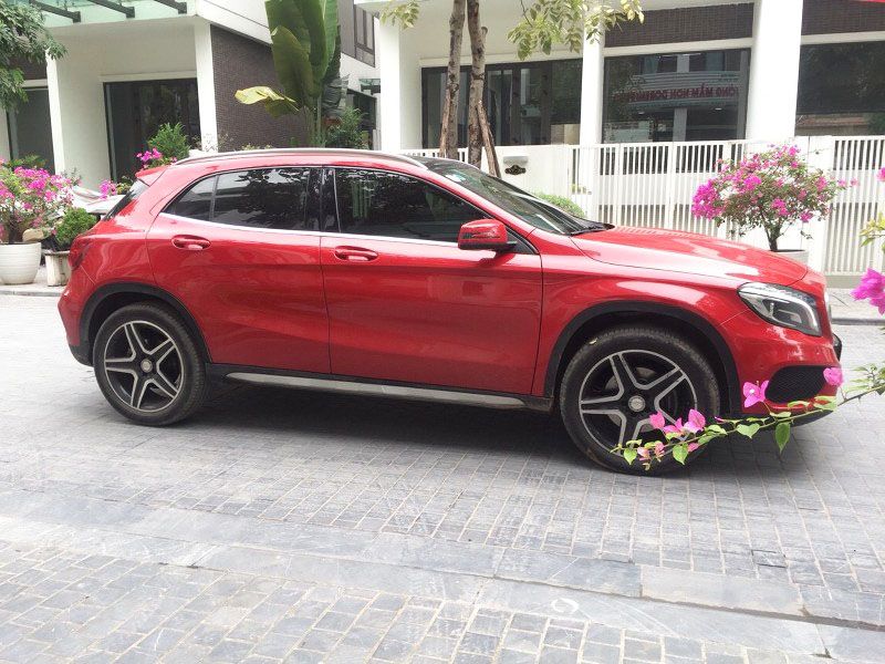 Mercedes-Benz GLA-Class 2015 - Ô tô Đức Thiện giảm giá sâu với chiếc Mercedes-Benz GLA 250 4Matic, sản xuất 2015, màu đỏ