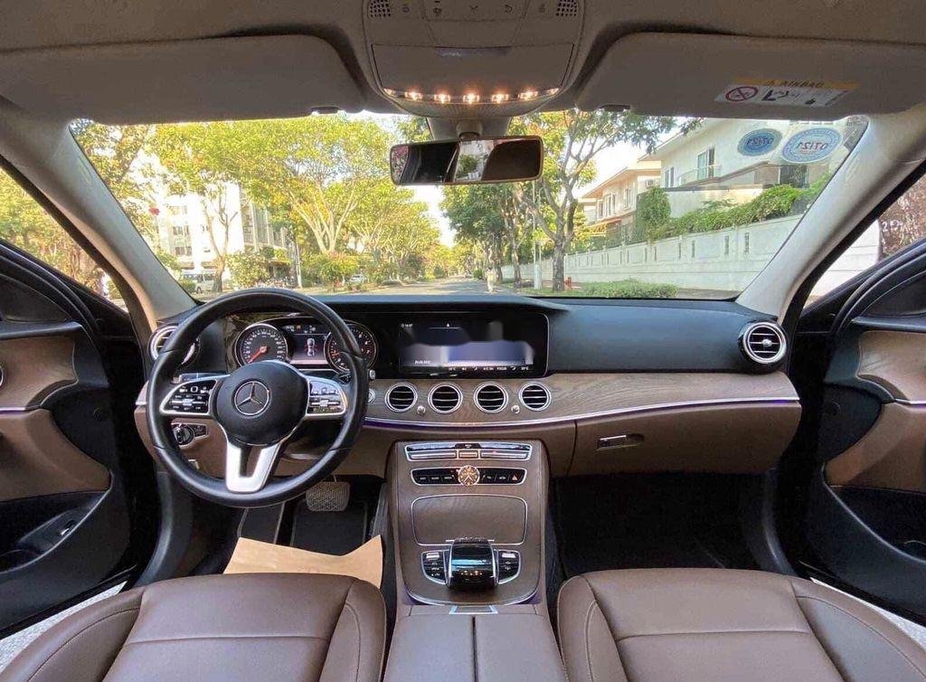 Mercedes-Benz E class 2020 - Bán Mercedes E200 năm sản xuất 2020, màu đen, nhập khẩu chính chủ, giá tốt