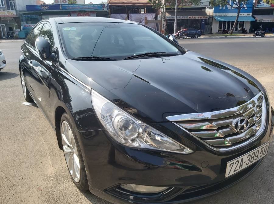 Hyundai Sonata  2.0  2010 - Bán Hyundai Sonata 2.0 sản xuất 2010, màu đen, xe nhập xe gia đình, giá chỉ 470 triệu