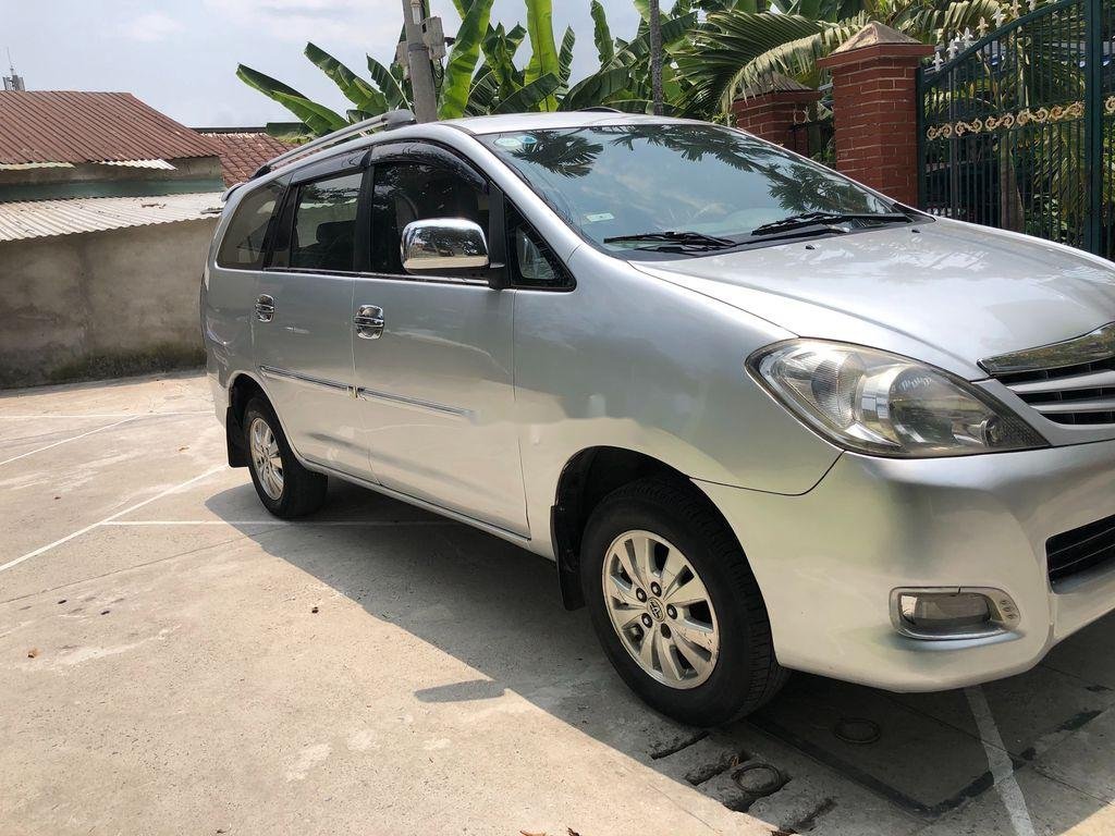 Toyota Innova 2009 - Cần bán Toyota Innova G năm 2009, màu bạc chính chủ, 265tr