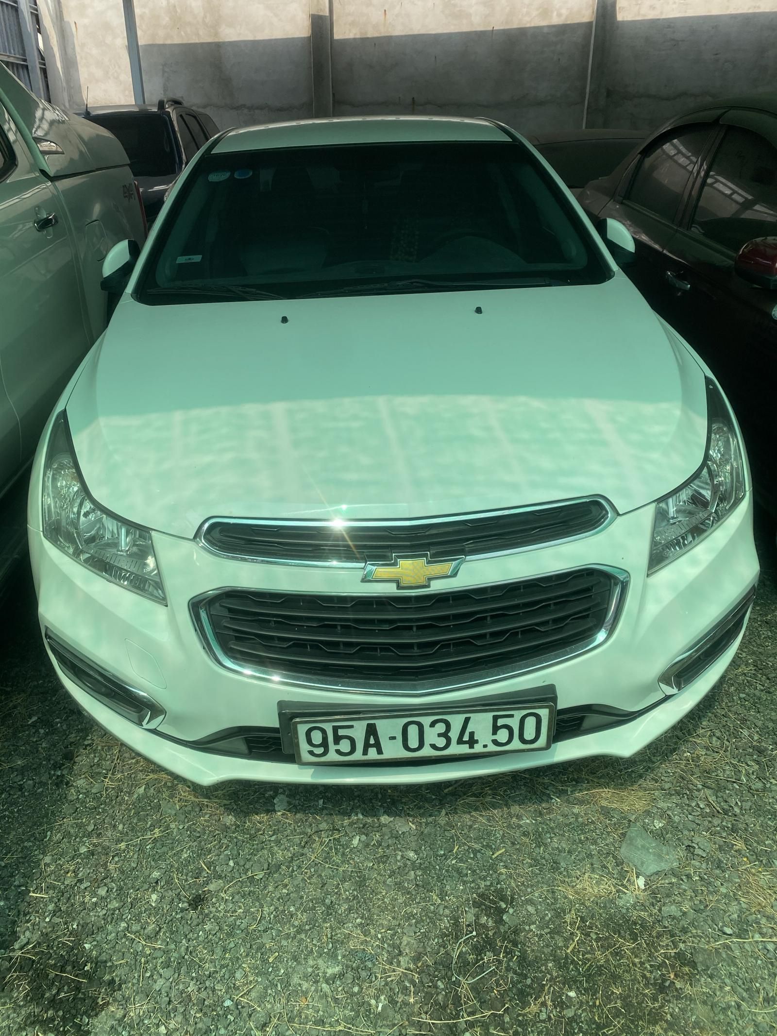 Chevrolet Cruze 2017 - Ngân hàng thanh lý bán đấu giá Chevrolet Cruze LT, sản xuất 2017, màu trắng, giá tốt