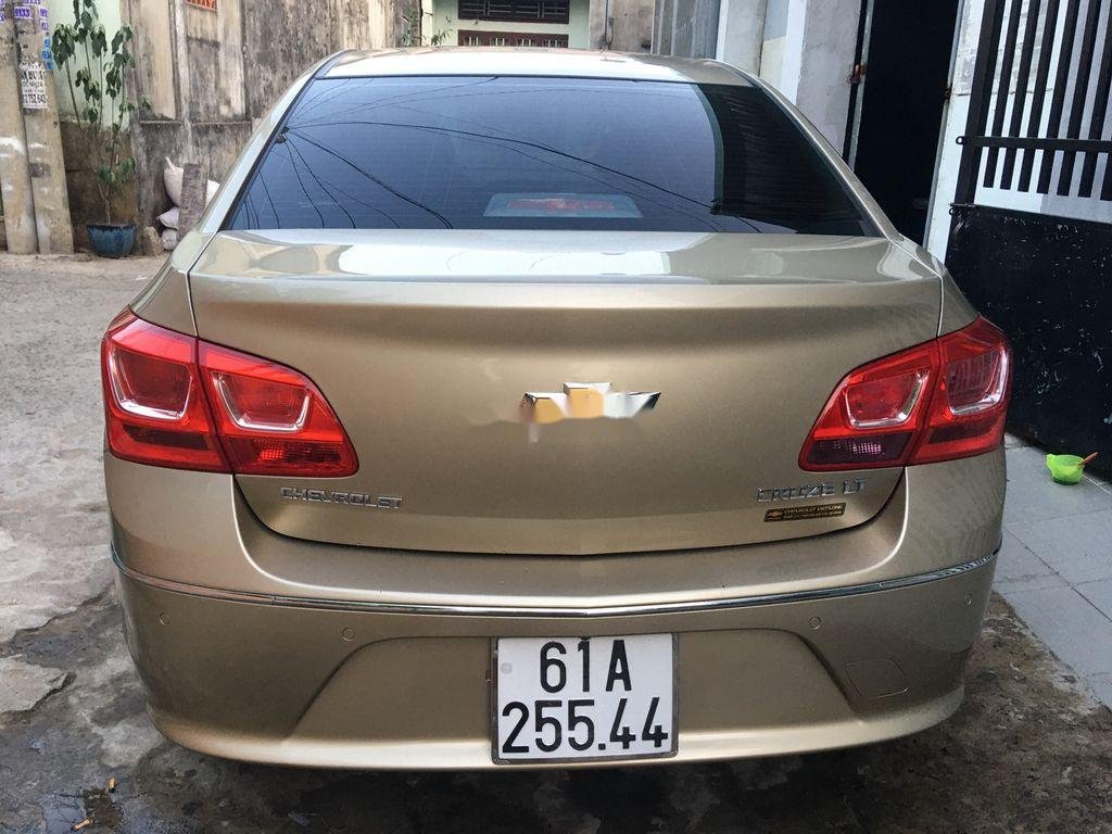 Chevrolet Cruze   LT   2015 - Bán xe Chevrolet Cruze LT đời 2015 xe gia đình