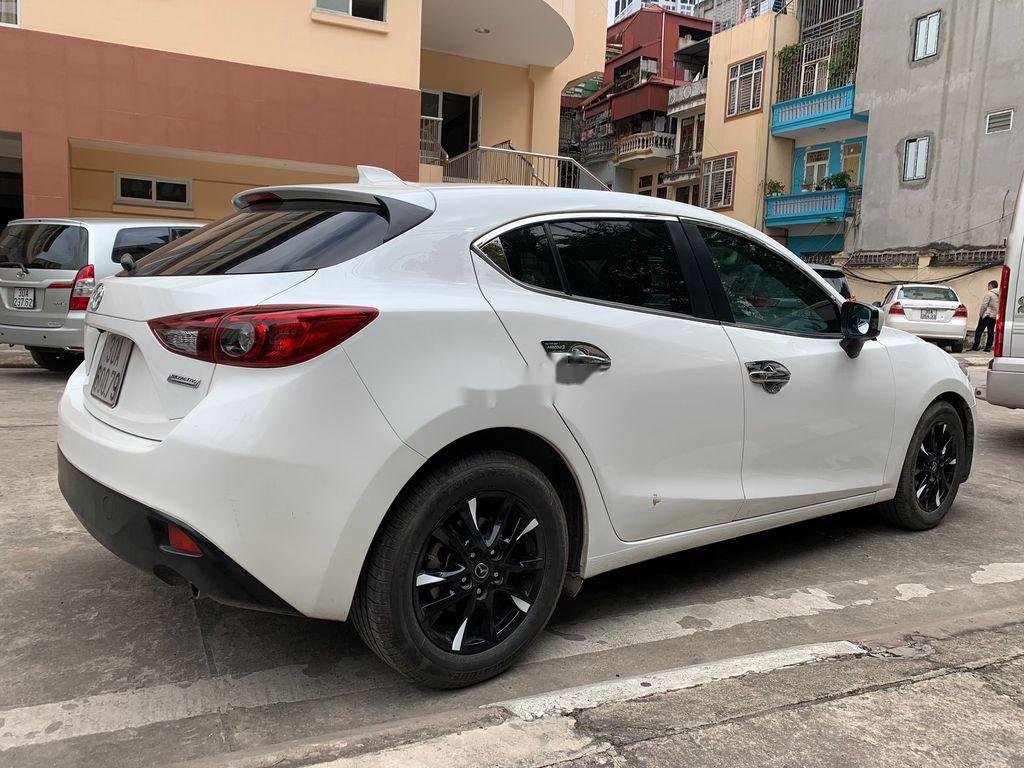 Mazda 3 2015 - Cần bán xe Mazda 3 năm sản xuất 2015, giá tốt