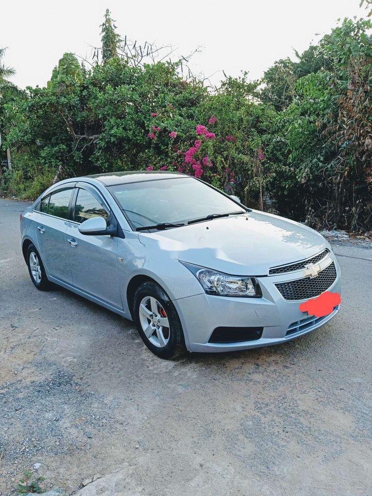 Chevrolet Cruze 2010 - Cần bán gấp Chevrolet Cruze MT năm sản xuất 2010 số sàn