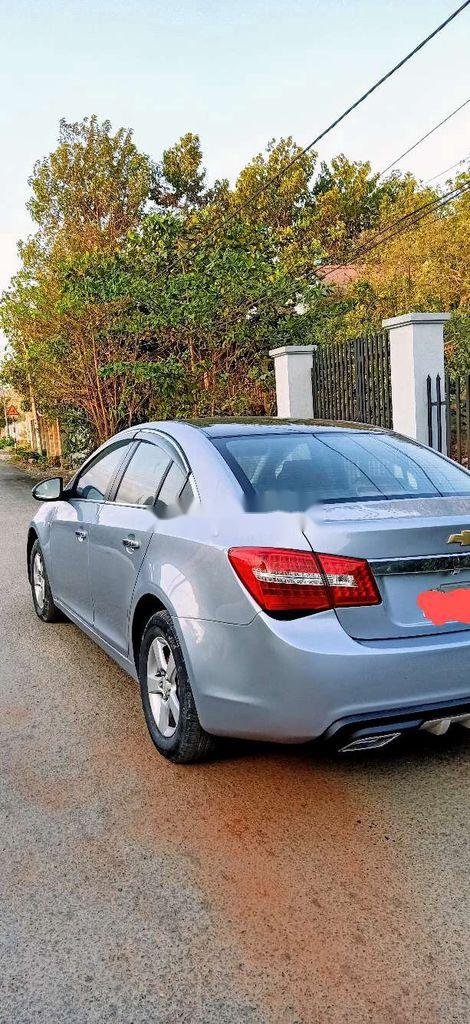 Chevrolet Cruze 2010 - Cần bán gấp Chevrolet Cruze MT năm sản xuất 2010 số sàn