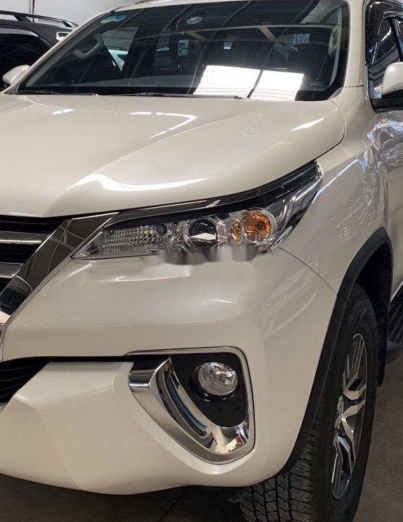 Toyota Fortuner    2019 - Bán xe Toyota Fortuner sản xuất năm 2019, màu trắng, nhập khẩu