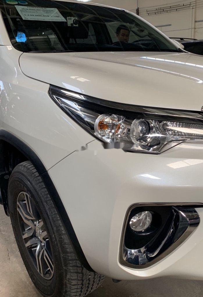 Toyota Fortuner    2019 - Bán xe Toyota Fortuner sản xuất năm 2019, màu trắng, nhập khẩu