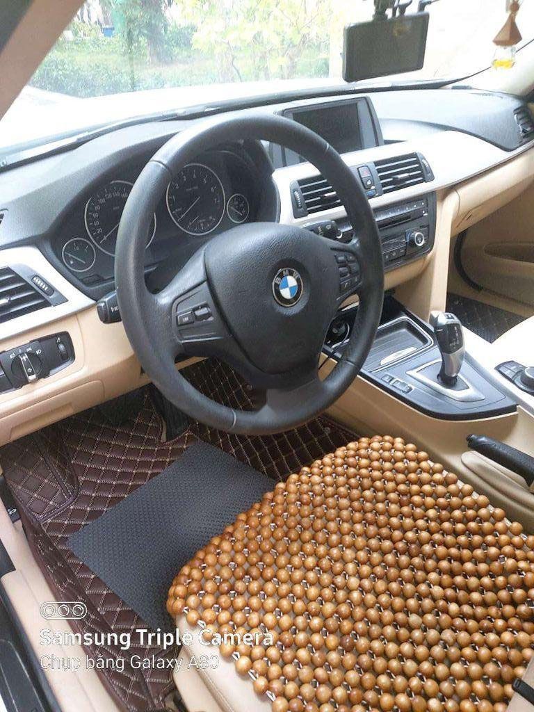 BMW 3 Series   2012 - Bán BMW 320i sản xuất năm 2012, màu trắng, nhập khẩu 