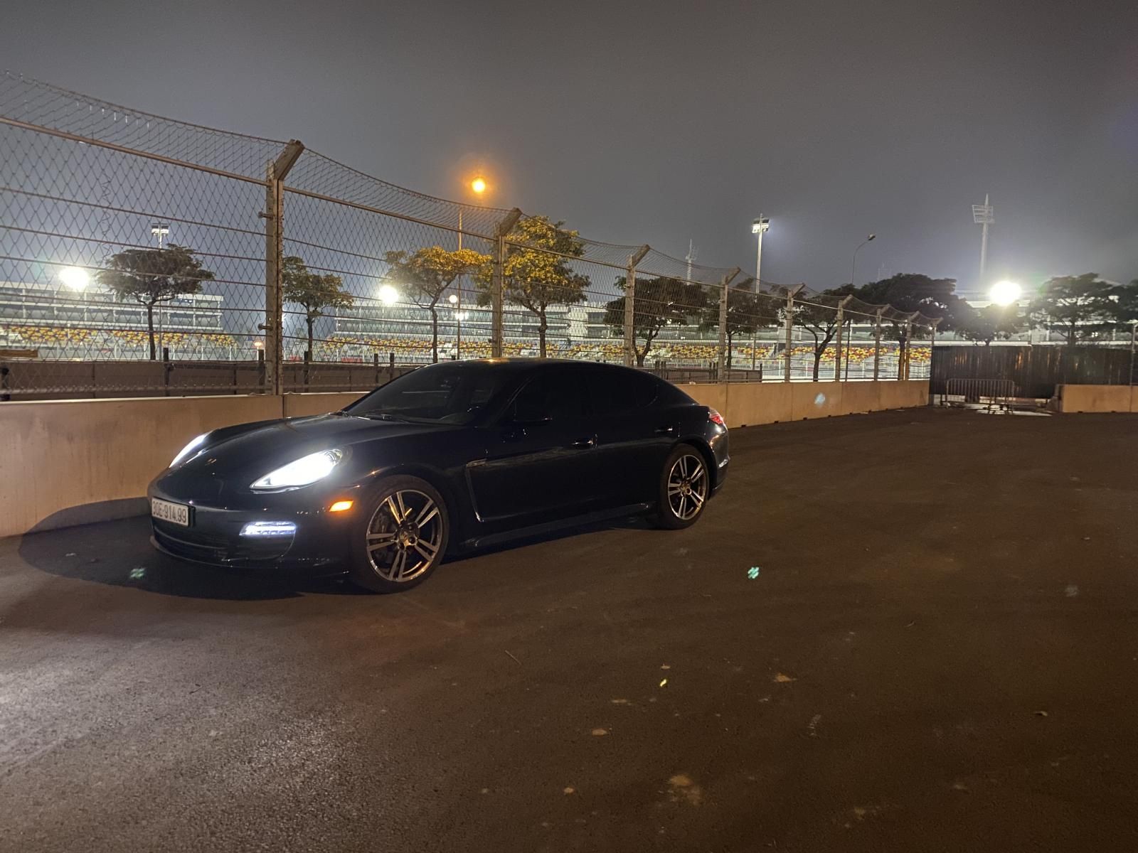 Porsche Panamera 2010 - Bán xe Porsche Panamera đời 2010, màu đen, nhập khẩu nguyên chiếc