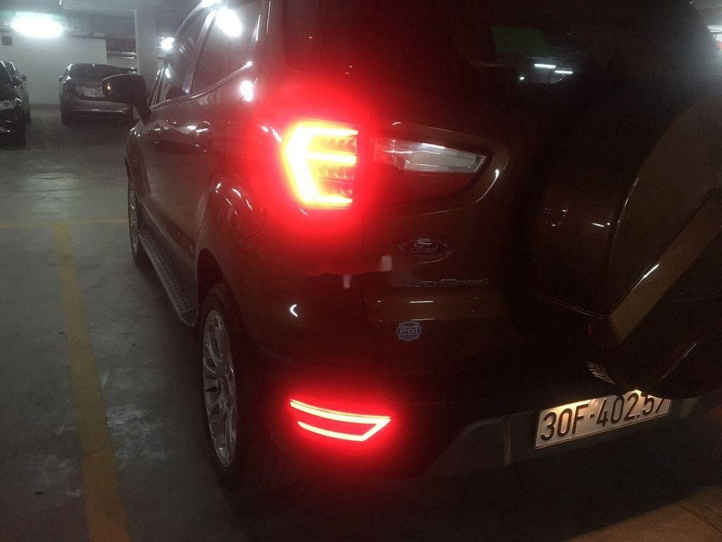 Ford EcoSport 2018 - Bán Ford EcoSport sản xuất năm 2018, màu nâu, giá chỉ 580 triệu