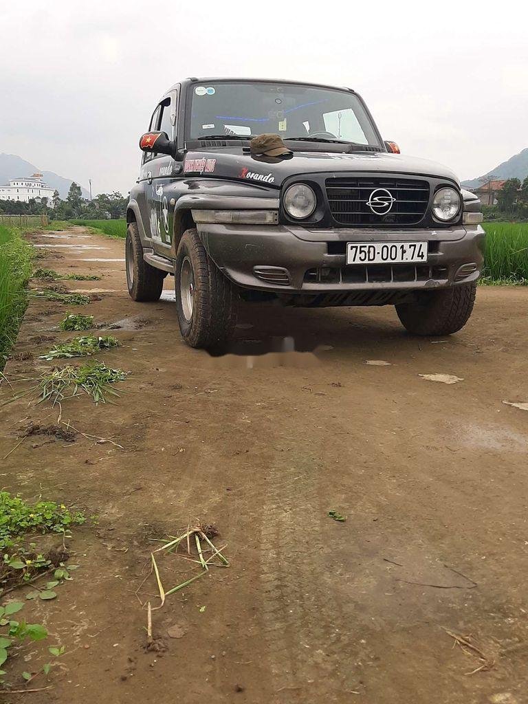 Ssangyong Korando 2004 - Bán Ssangyong Korando đời 2004, màu xám, nhập khẩu nguyên chiếc