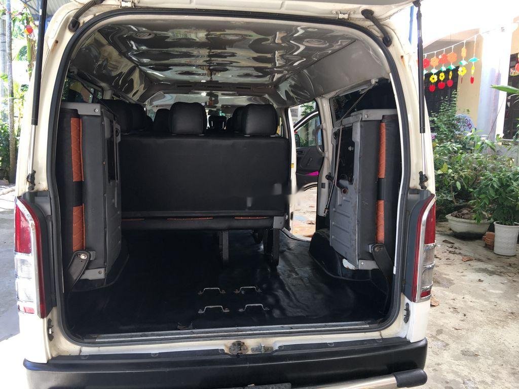 Toyota Hiace 2010 - Bán Toyota Hiace 2010, màu trắng, nhập khẩu