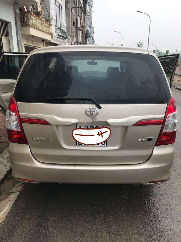 Toyota Innova 2014 - Bán ô tô Toyota Innova 2014, màu vàng giá cạnh tranh