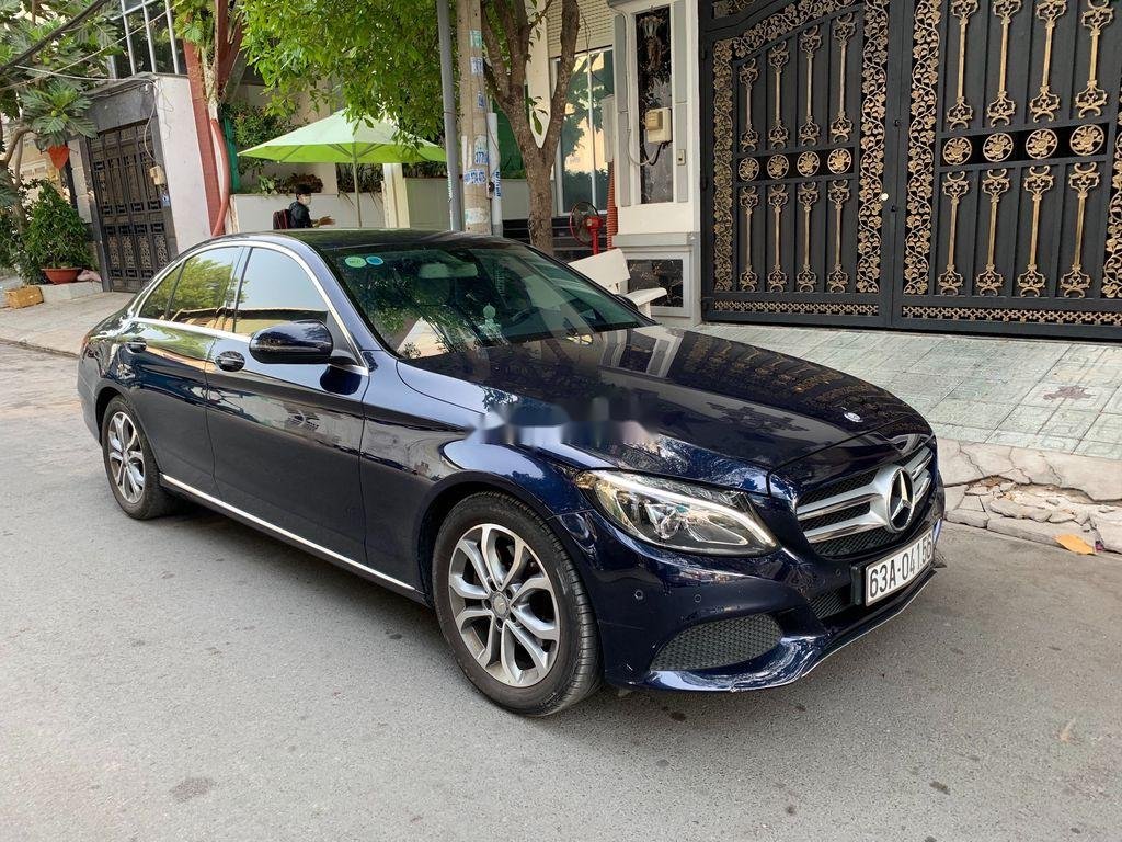 Mercedes-Benz C class   2015 - Bán Mercedes C200 đời 2015, màu xanh đậm, giá cạnh tranh