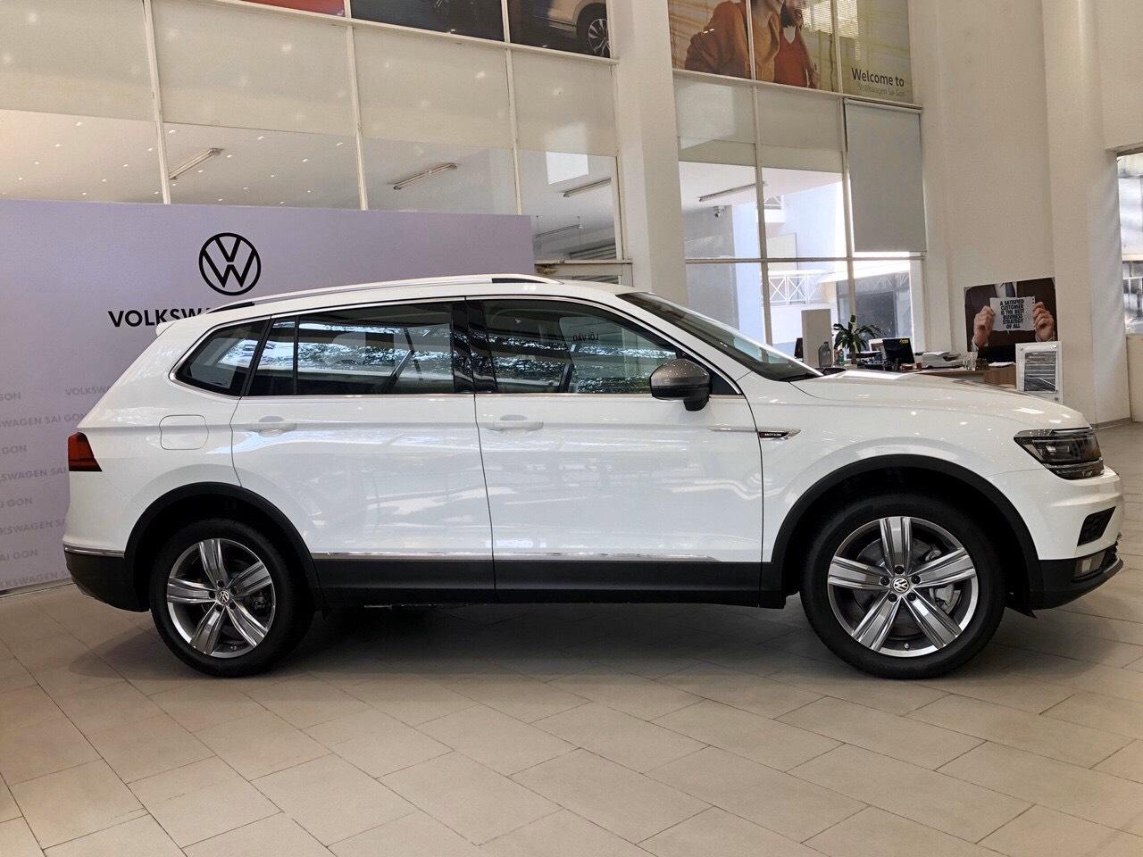 Volkswagen Tiguan All Space 2019 - Volkswagen Tiguan Allspace nhập khẩu, TẶNG 50% PHÍ TRƯỚC BẠ, trả góp 0% năm đầu, lấy xe với 350tr trả trước