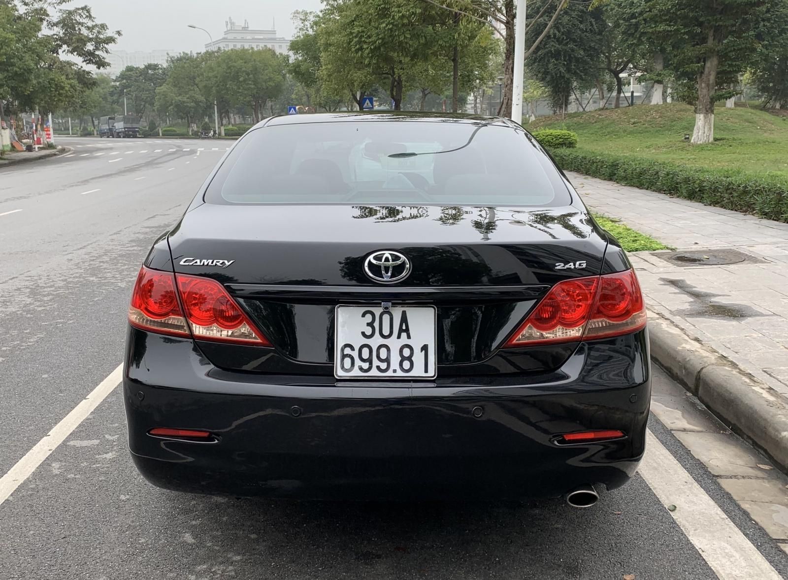 Toyota Camry 2008 - Bán nhanh giá thấp với chiếc Toyota Camry sản xuất năm 2008, màu đen