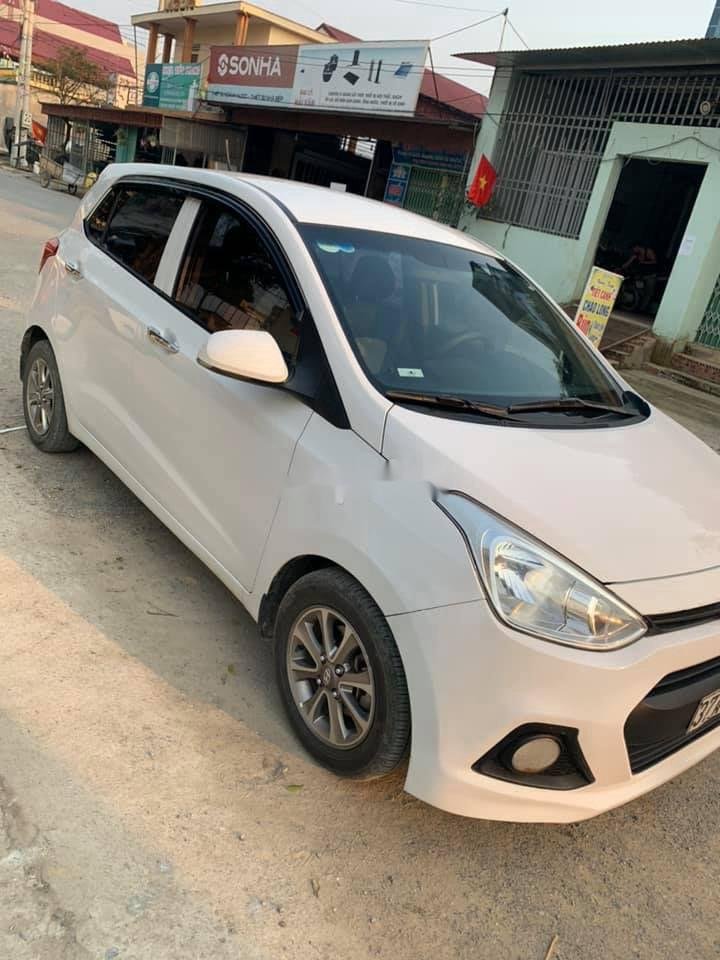 Hyundai Grand i10 2015 - Cần bán lại xe Hyundai Grand i10 2015, màu trắng