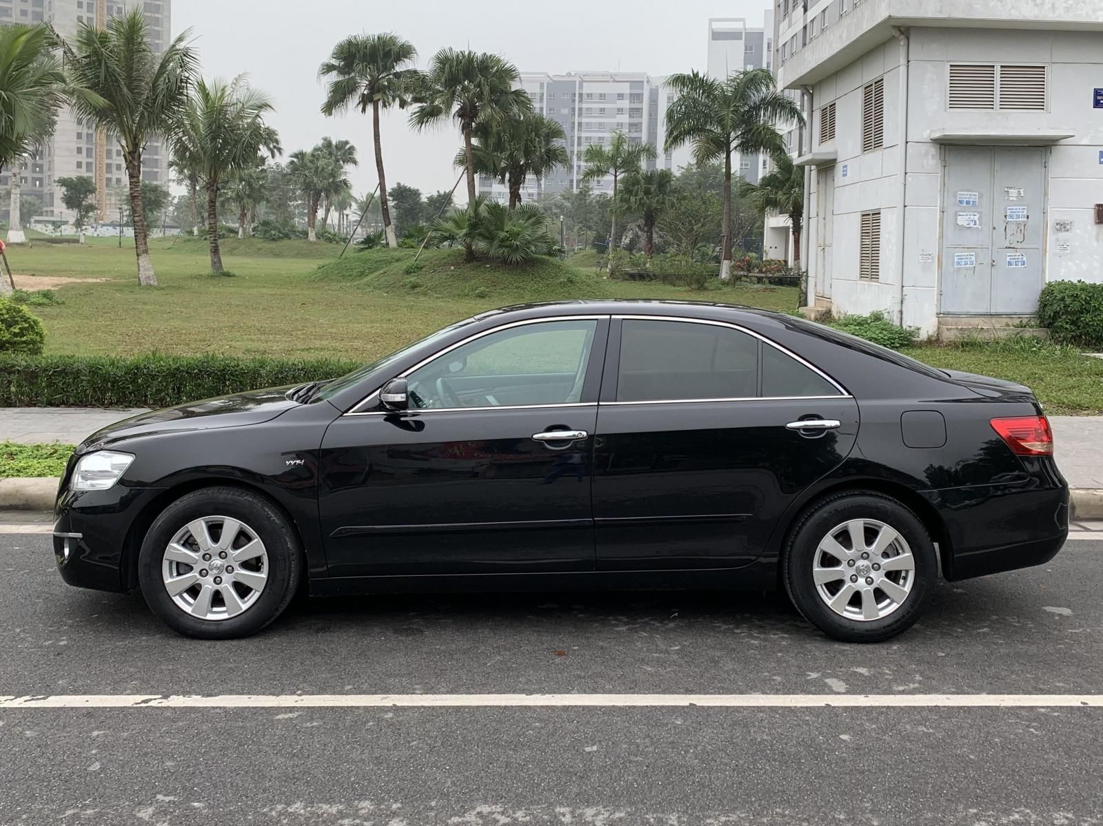 Toyota Camry 2008 - Bán nhanh giá thấp với chiếc Toyota Camry sản xuất năm 2008, màu đen