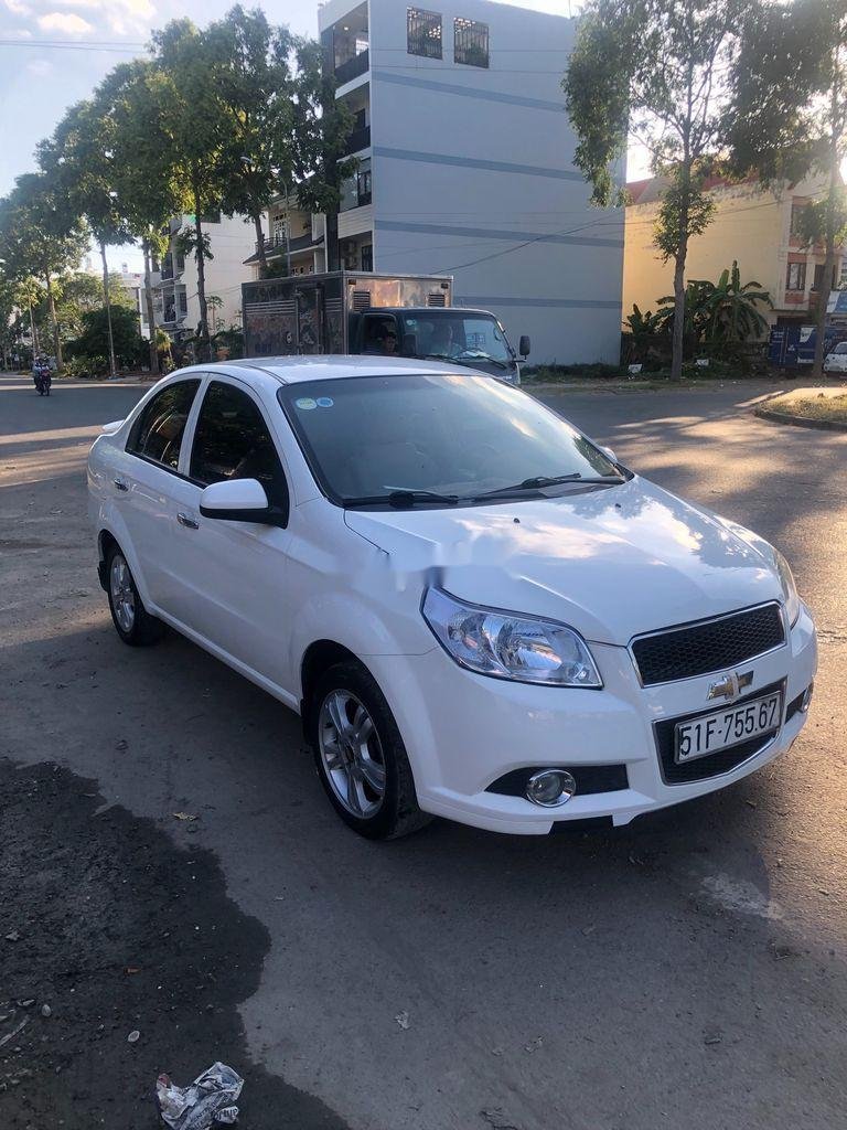 Chevrolet Aveo 2016 - Bán Chevrolet Aveo năm 2016, màu trắng