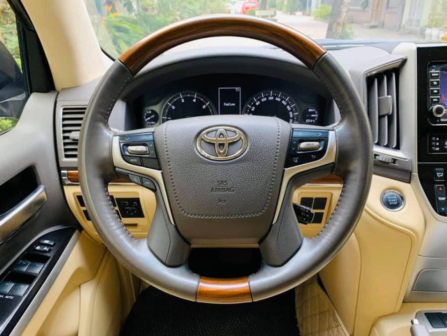 Toyota Land Cruiser  VX 4.6  2016 - Bán Toyota Land Cruiser VX 4.6 năm 2016, màu đen, xe nhập