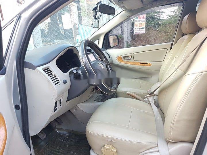 Toyota Innova 2011 - Bán xe Toyota Innova sản xuất năm 2011