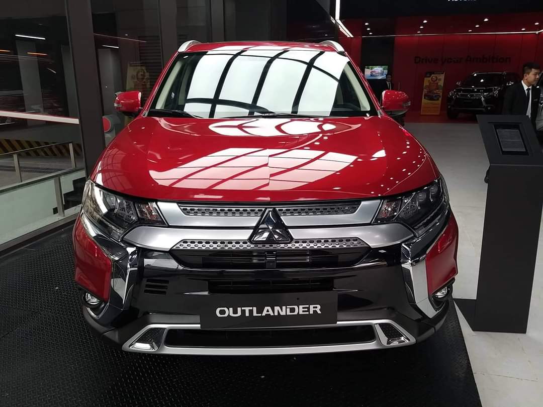 Mitsubishi Outlander 2.0 STD 2020 - Cần bán Mitsubishi Outlander 2.0 đời 2020, giá chỉ 825 triệu