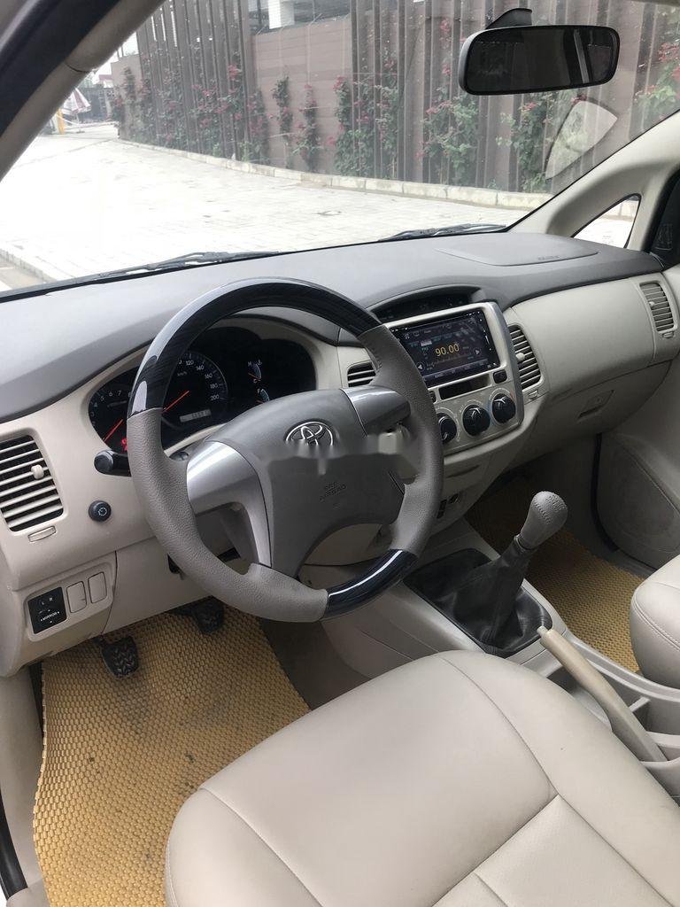 Toyota Innova      2015 - Cần bán Toyota Innova năm sản xuất 2015, 445 triệu