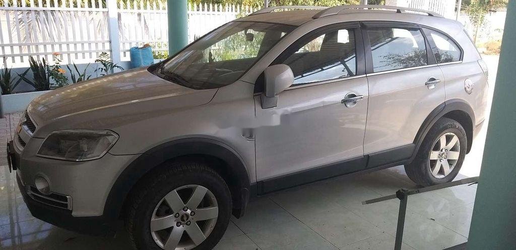 Chevrolet Captiva 2009 - Bán ô tô Chevrolet Captiva năm 2009, màu bạc, nhập khẩu