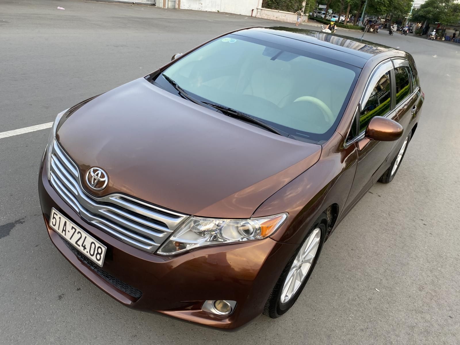 Toyota Venza 2.7   2010 - Cần bán Toyota Venza 2.7 năm 2010, màu nâu, nhập khẩu