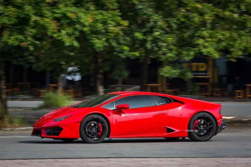 Lamborghini Huracan 2016 - Bán lại chiếc xe siêu sang Lamborghini Huracan LP580 đời 2016, màu đỏ, xe nhập, giá ưu đãi