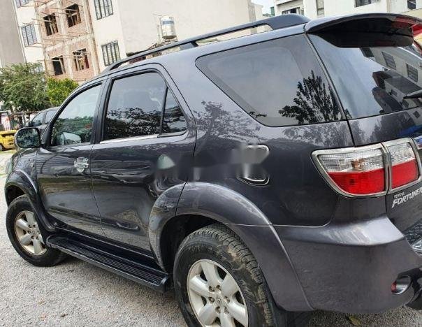 Toyota Fortuner 2011 - Bán ô tô Toyota Fortuner năm sản xuất 2011