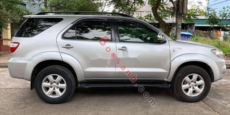 Toyota Fortuner   2010 - Bán Toyota Fortuner 2.7V 4x4 AT 2010, giá cạnh tranh