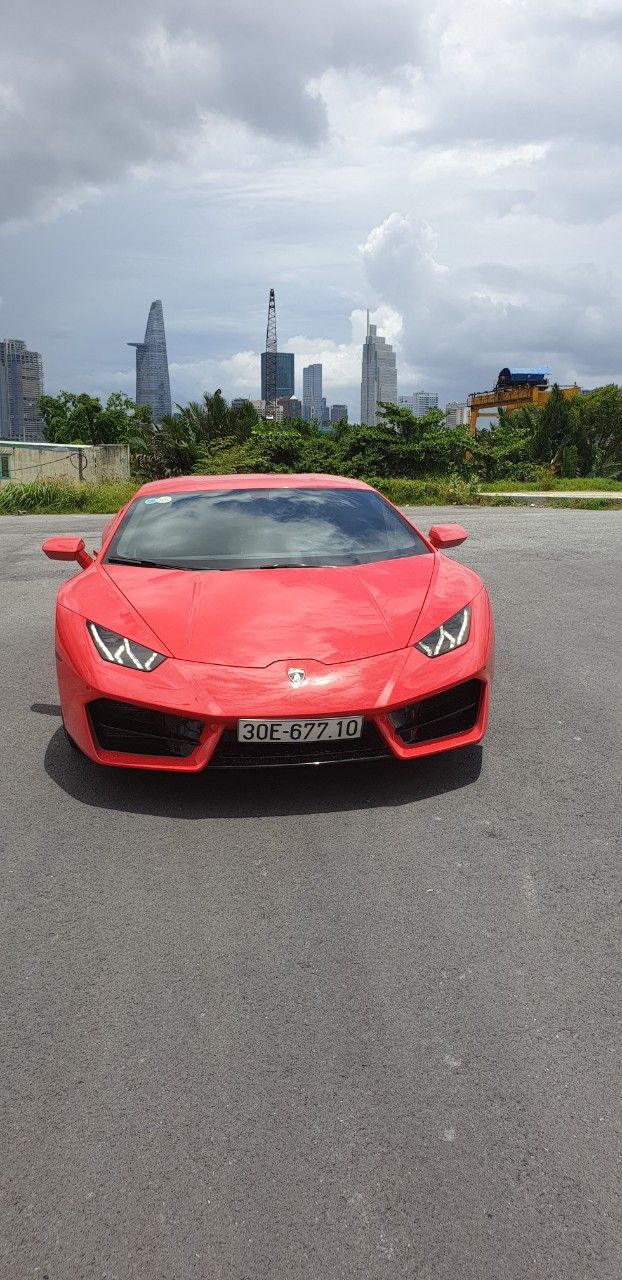 Lamborghini Huracan 2016 - Bán lại chiếc xe siêu sang Lamborghini Huracan LP580 đời 2016, màu đỏ, xe nhập, giá ưu đãi