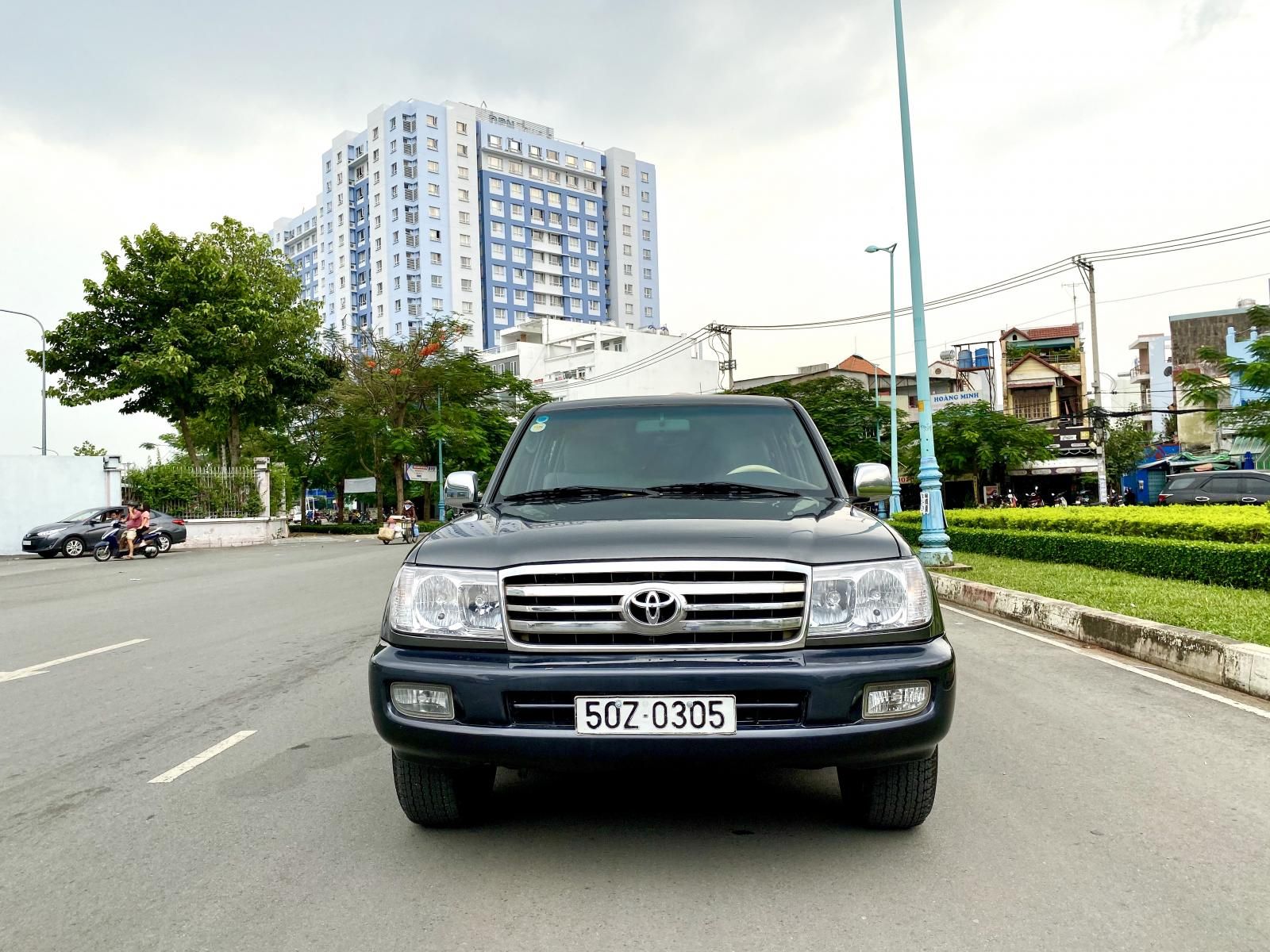 Toyota Land Cruiser 2008 - Bán ô tô Toyota Land Cruiser sản xuất năm 2008, màu xám, giá tốt