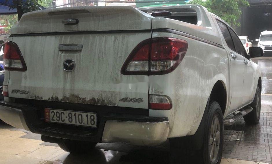 Mazda BT 50     2016 - Bán Mazda BT 50 đời 2016, màu trắng, nhập khẩu nguyên chiếc chính chủ