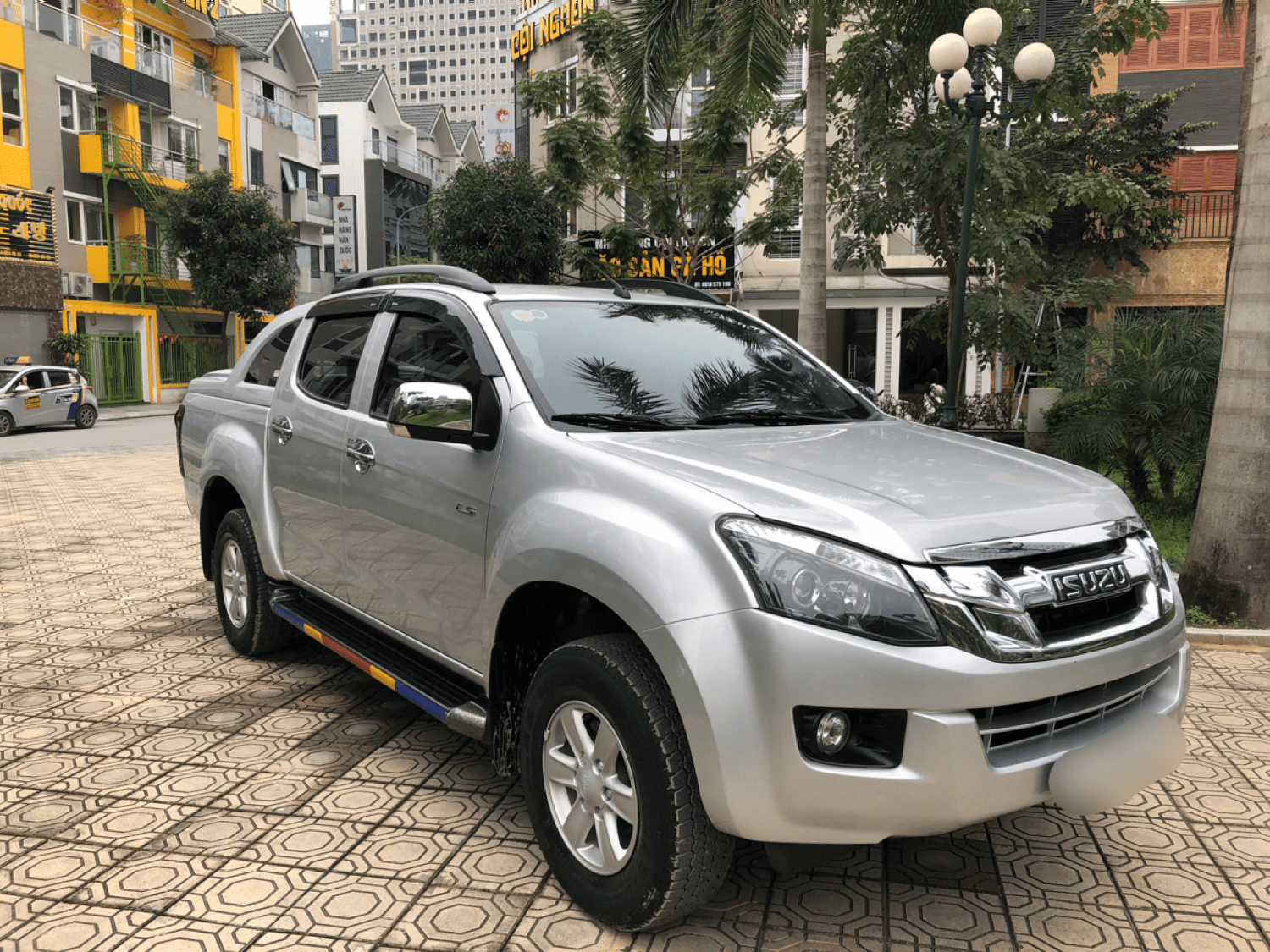 Isuzu Dmax 2016 - Bán Isuzu Dmax năm sản xuất 2016, màu bạc, nhập khẩu, giá thấp